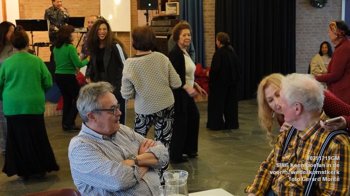 DSC07374- SING koempoelan in de voorm wederkomstkerk - 19dec2025 -  foto GerardMontE