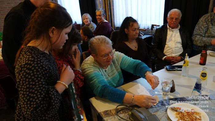 DSC07417- SING koempoelan in de voorm wederkomstkerk - 19dec2025 -  foto GerardMontE