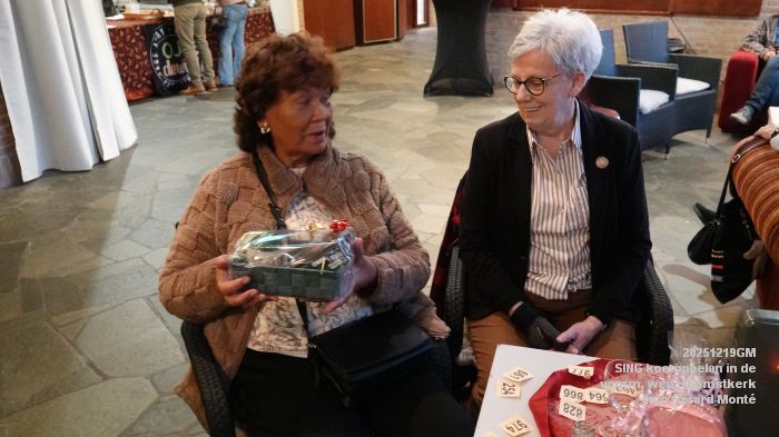 DSC07435- SING koempoelan in de voorm wederkomstkerk - 19dec2025 -  foto GerardMontE