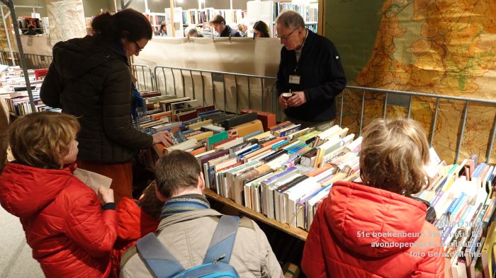 hDSC01341- 51e boekenbeurs Vincentius - Brabanthallen avondopening - 23jan2026 -  foto GerardMontE