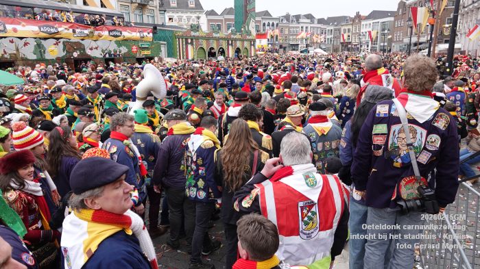 DSC03452- Oeteldonk carnavalszondag intocht bij stadhuis Markt - 15feb2026 - foto GerardMontE DSC03452- Oeteldonk carnavalszondag intocht bij stadhuis Markt - 15feb2026 - foto GerardMontE