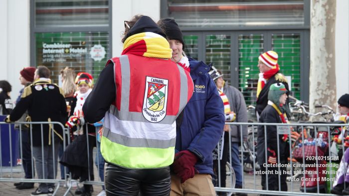 DSC03134- Oeteldonk carnavalszondag intocht bij stadhuis Markt - 15feb2026 - foto GerardMontE DSC03134- Oeteldonk carnavalszondag intocht bij stadhuis Markt - 15feb2026 - foto GerardMontE