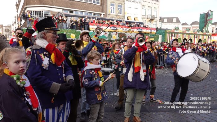 DSC03229- Oeteldonk carnavalszondag intocht bij stadhuis Markt - 15feb2026 - foto GerardMontE DSC03229- Oeteldonk carnavalszondag intocht bij stadhuis Markt - 15feb2026 - foto GerardMontE