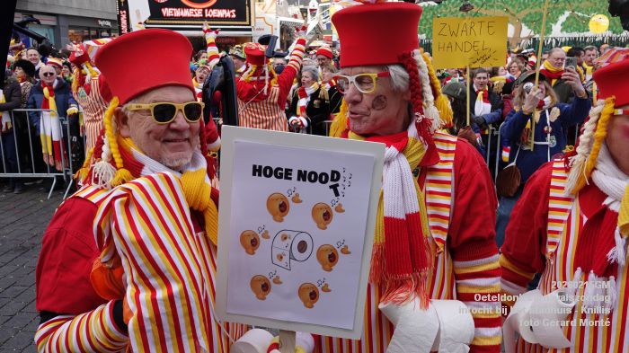 DSC03268- Oeteldonk carnavalszondag intocht bij stadhuis Markt - 15feb2026 - foto GerardMontE DSC03268- Oeteldonk carnavalszondag intocht bij stadhuis Markt - 15feb2026 - foto GerardMontE