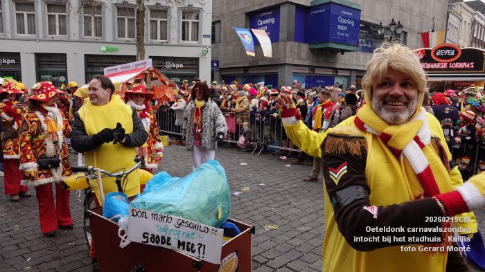 DSC03418- Oeteldonk carnavalszondag intocht bij stadhuis Markt - 15feb2026 - foto GerardMontE DSC03418- Oeteldonk carnavalszondag intocht bij stadhuis Markt - 15feb2026 - foto GerardMontE