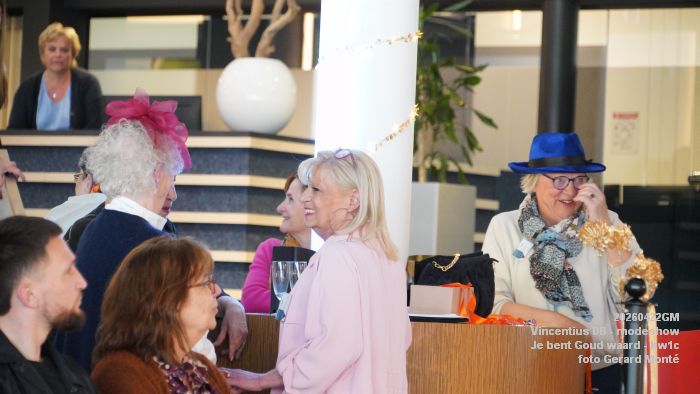 DSC06678-DSC09262- Vincentius DB - modeshow Goud waard - workplaza kw1c - 22apr2026 - foto GerardMontE