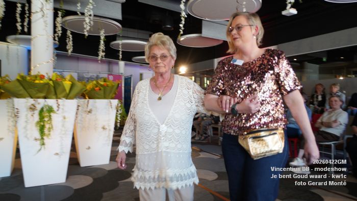 DSC06718-DSC09258- Vincentius DB - modeshow Goud waard - workplaza kw1c - 22apr2026 - foto GerardMontE