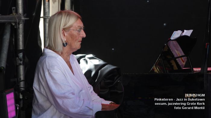 DSC04637- Jazz in Duketown - Pinksteren - Jazzviering Grote Kerk Kerkpleintje - 24mei2026 - foto GerardMontE DSC04637- Jazz in Duketown - Pinksteren - Jazzviering Grote Kerk Kerkpleintje - 24mei2026 - foto GerardMontE