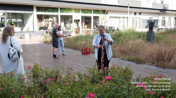 DSC04000- Station Zuid - afscheid Nicole en Kristel -26juli2026 - foto GerardMontE DSC04000- Station Zuid - afscheid Nicole en Kristel -26juli2026 - foto GerardMontE