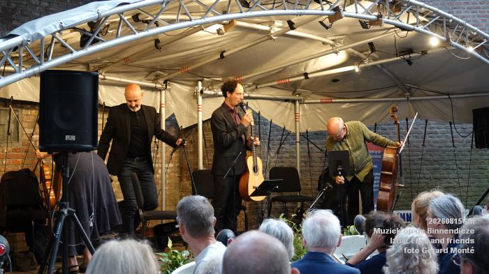 DSC04781- Muziek op de Binnendieze - Izhar Elias and friends - 15aug2026 - foto GerardMontE DSC04781- Muziek op de Binnendieze - Izhar Elias and friends - 15aug2026 - foto GerardMontE