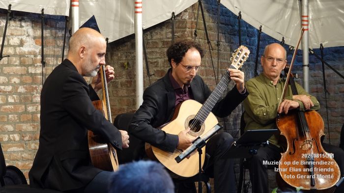 DSC04802- Muziek op de Binnendieze - Izhar Elias and friends - 15aug2026 - foto GerardMontE DSC04802- Muziek op de Binnendieze - Izhar Elias and friends - 15aug2026 - foto GerardMontE